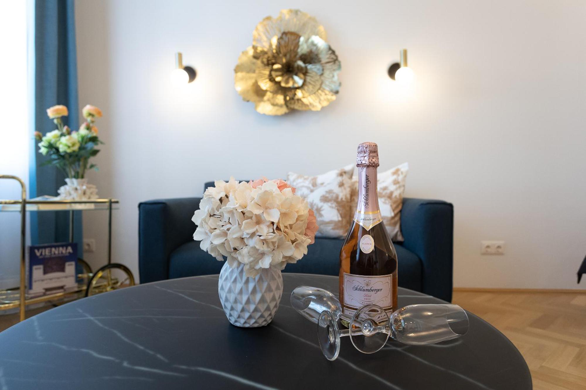 Boutique Residences At Gaudenzdorfer Wina Bagian luar foto
